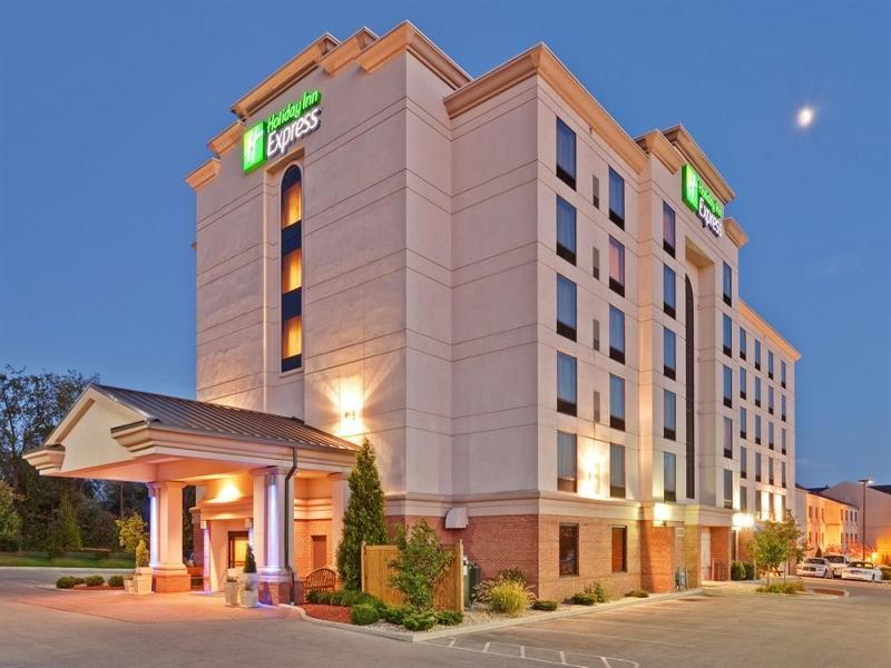 Holiday Inn Bloomington-University Area By Ihg Ngoại thất bức ảnh