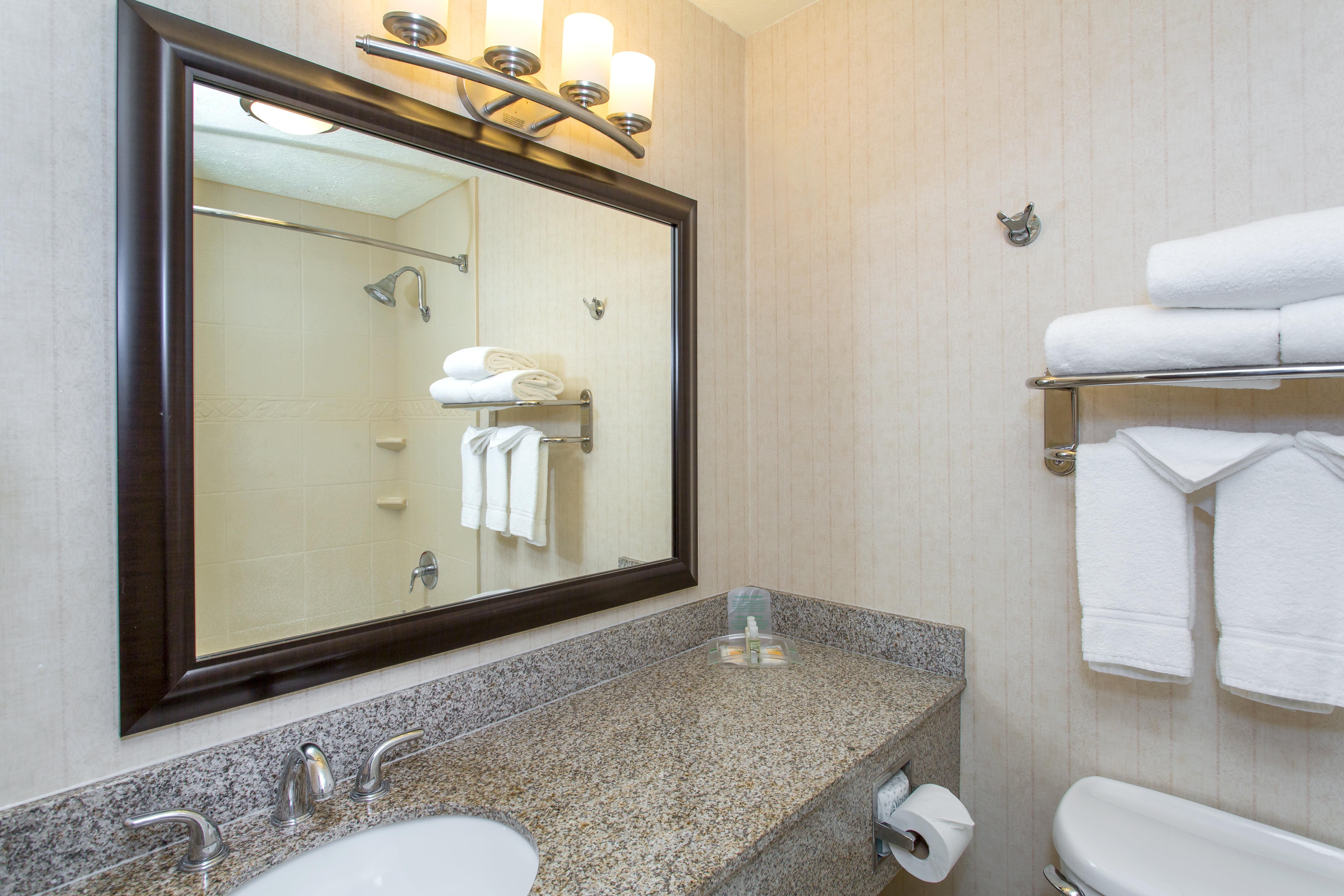 Holiday Inn Bloomington-University Area By Ihg Ngoại thất bức ảnh