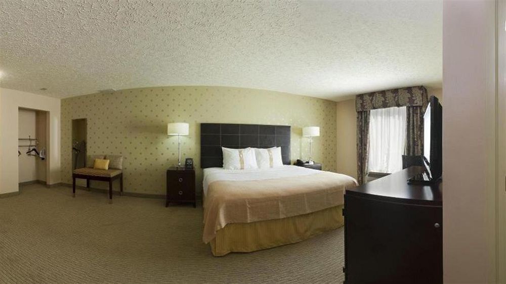 Holiday Inn Bloomington-University Area By Ihg Ngoại thất bức ảnh